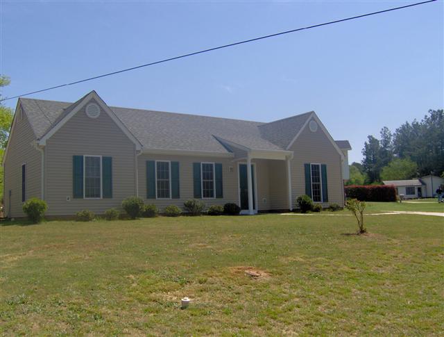 599 Charlotte Court, Seneca SC