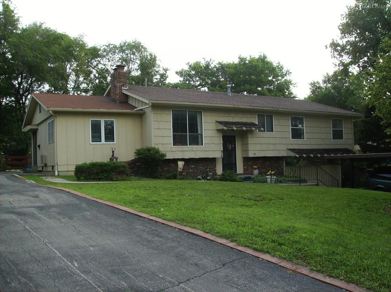 315 Clairmont Place, Fort Scott KS