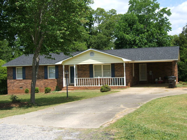 112 CLIFTON DR, Greenwood SC