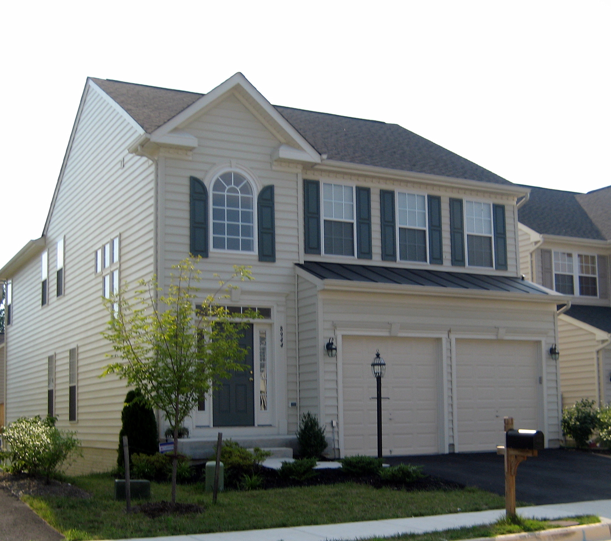 8944 Wynnefield Ct, Lorton VA