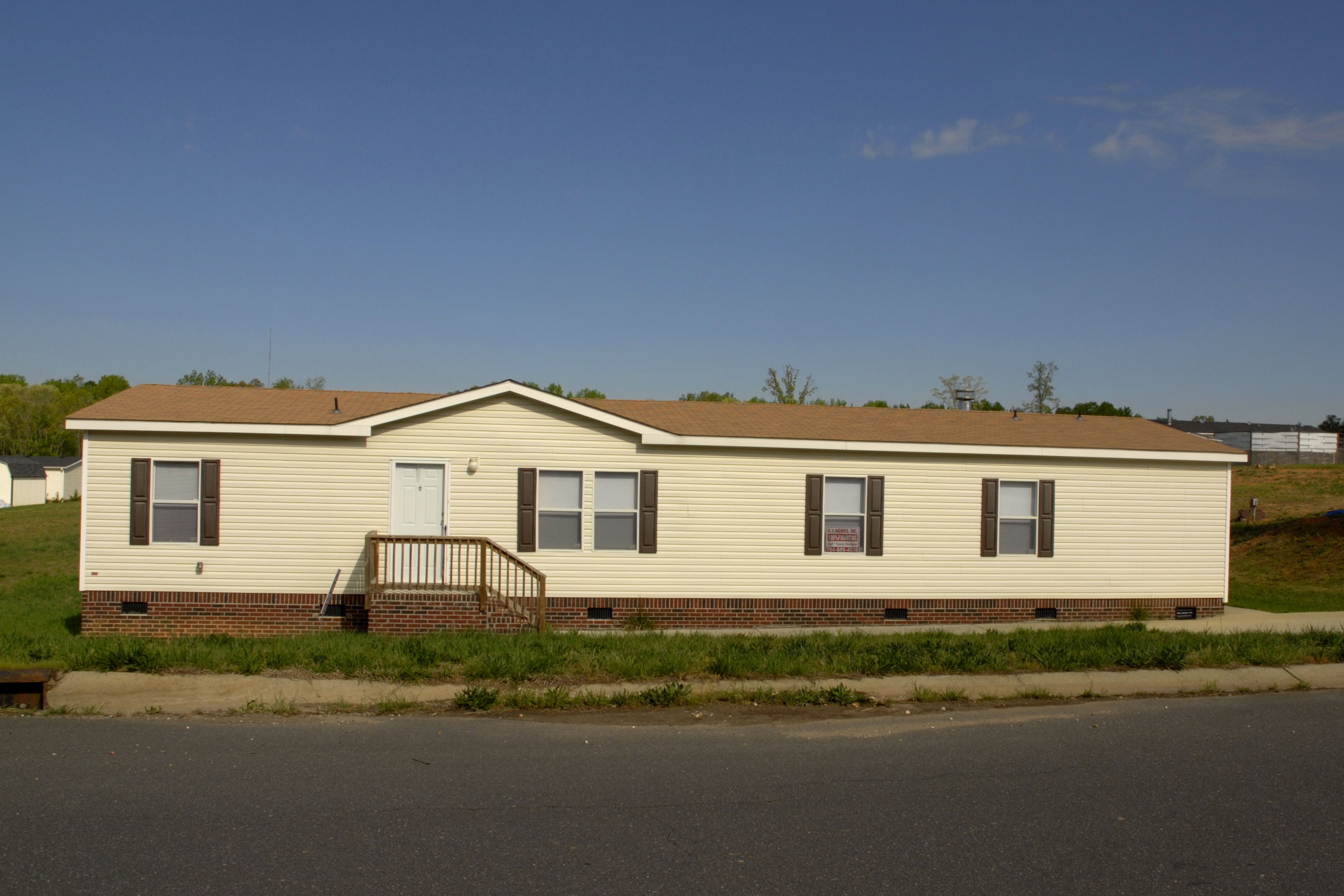 1120 Peppertree Dr, Mt Holly NC