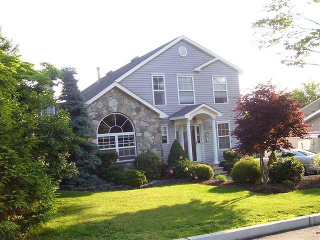 21 Oneida Ave, Atlantic Highlands NJ
