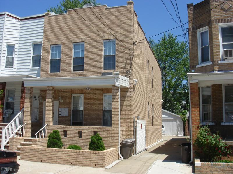 68-17 75 Str, Middle Village NY