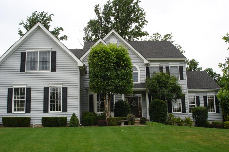 27 Whirlaway Drive, Tinton Falls NJ